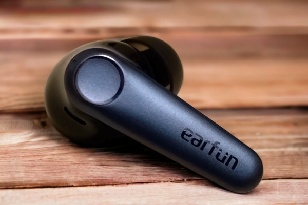 EarFun Air Pro 3のレビュー、お手頃価格の高音質ノイズキャンセリング