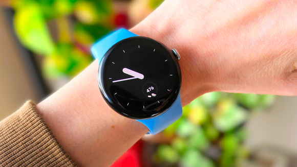 Wear OS ４搭載、高性能化した「Google Pixel Watch 2」のレビュー